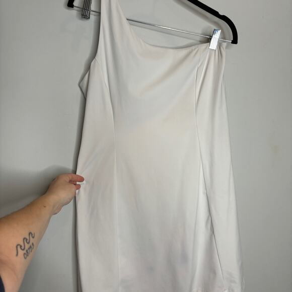 Outdoor Voices White One Shoulder Exercise Dress - Picture 9 of 12